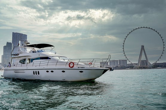Mayyas yacht | AED800/hour